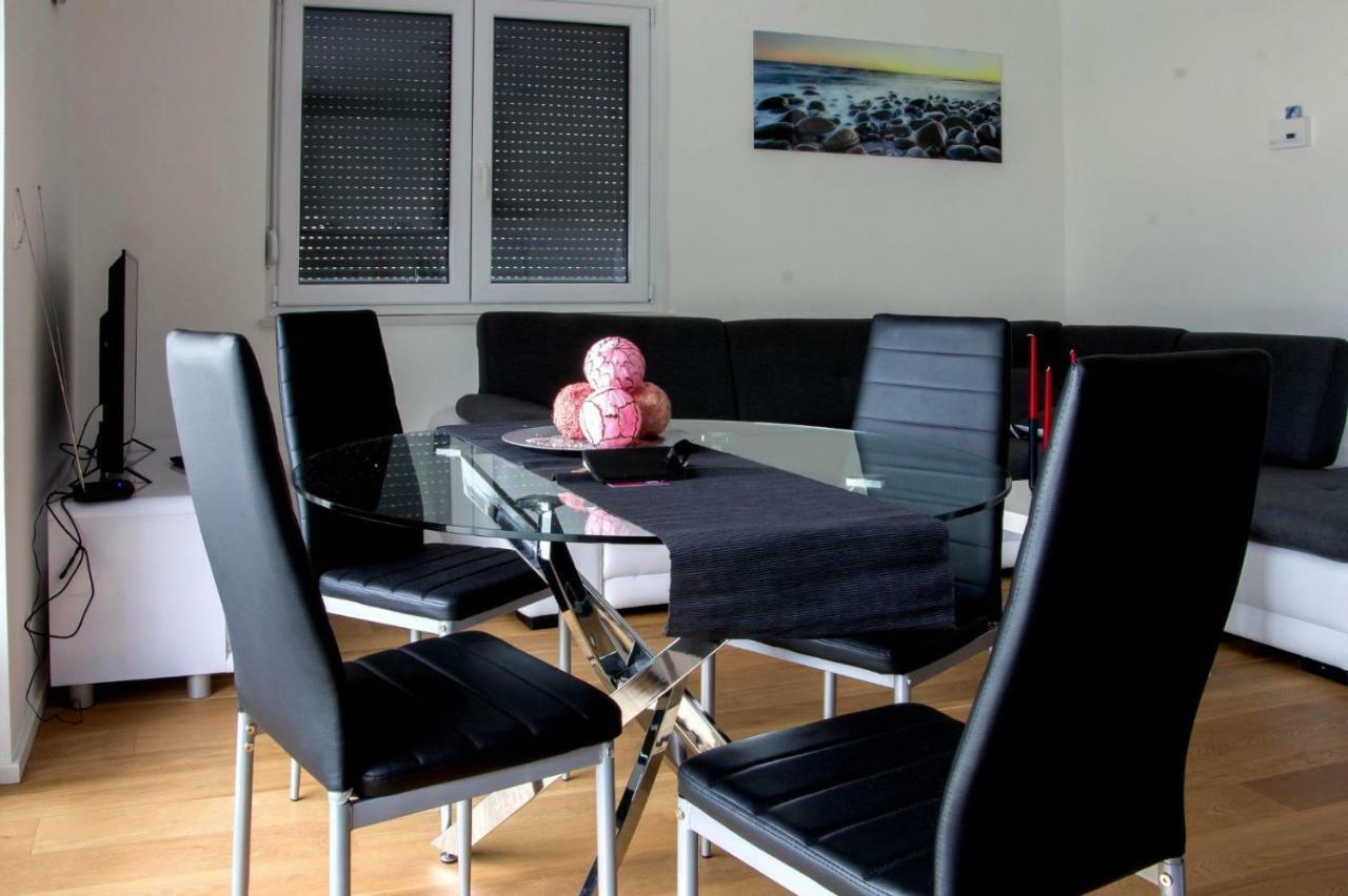 Apartments Elin Omiš Zewnętrze zdjęcie